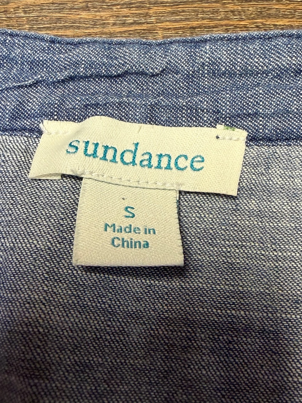 Sundance Lennon Denim Floral Embroidered Snap Shirt Womens Small Blue Chambray - Picture 12 of 12